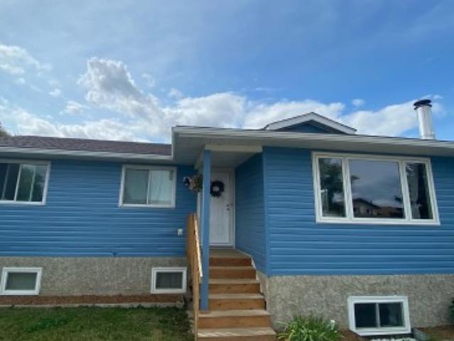 5030 40 Street, Cold Lake, AB, T9M 2A7 house for sale | Listing ID E4480 | Royal LePage
