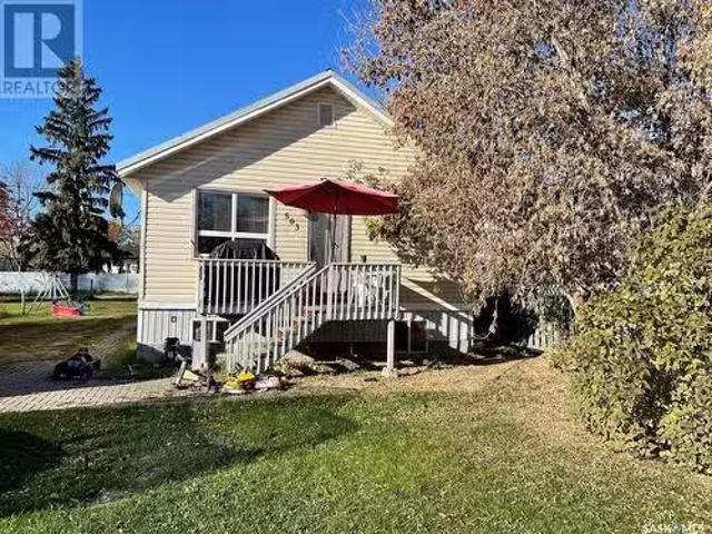 503 2Nd Street W, Meadow Lake, SK, S9X 1H8 house for sale L.