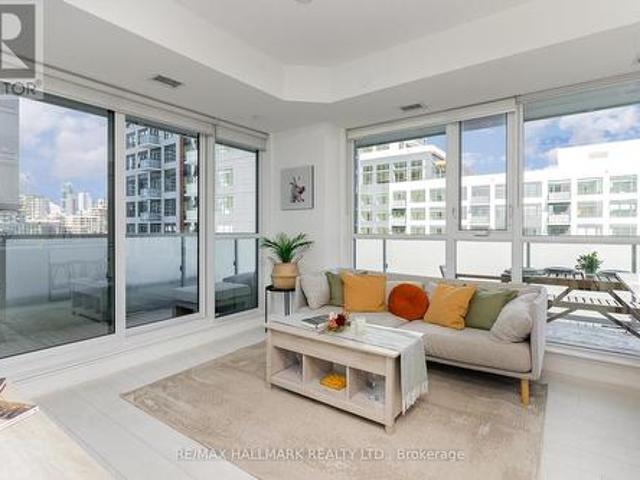503 34 Tubman Avenue, Toronto, ON, M5A 0R2 condo for sale | Listing ID C11935 | Royal LePage