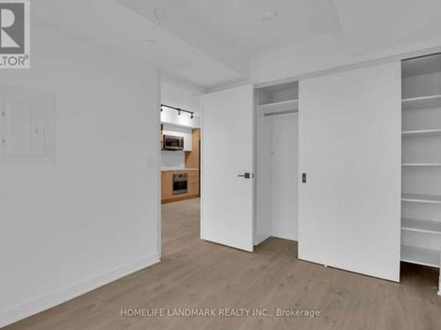 503 36 Zorra Street, Toronto, ON, M8Z 0G5 condo for sale | Listing ID W11984 | Royal LePage