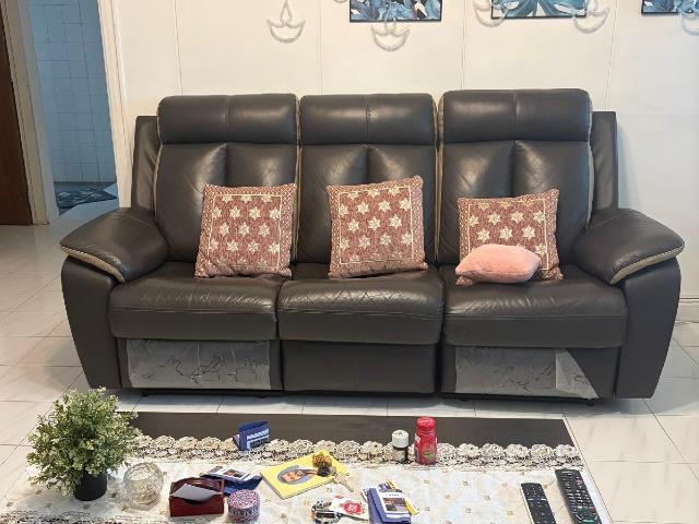 503 Tampines Central 1 HDB Apartment For Rent, $4,100, 3 Bed 2 Bath 1,033 sqft $3.97 psf