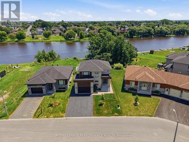 504 Barrage Street, Casselman, ON, K0A 1M0 house for lease | Listing ID X13601 | Royal LePage