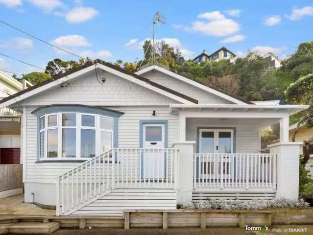 504 Evans Bay Parade, Hataitai, Wellington City For Sale