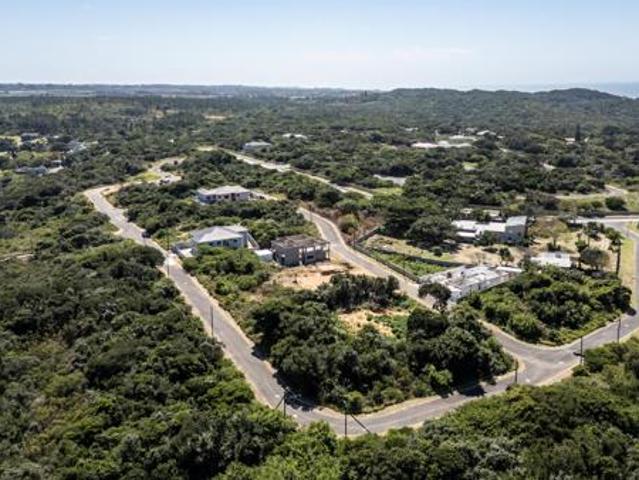 504 m² Land available in Beacon Bay