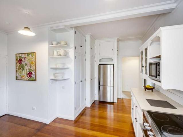 504 Market Street South, Hastings