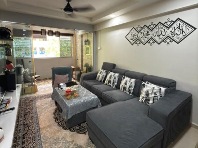 504 Woodlands Drive 14 HDB Apartment For Sale, $670,000, 3 Bed 2 Bath 1,334 sqft $502.00 psf