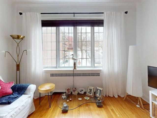 5050, av. Roslyn Cote des Neiges