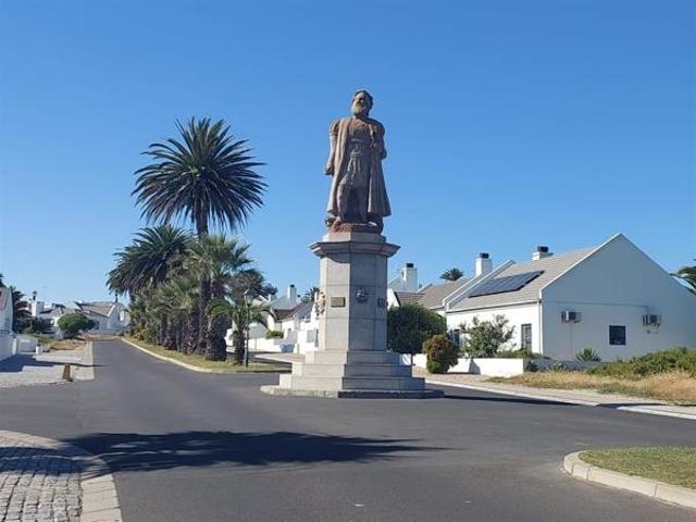 505 m² Land available in Shelley Point