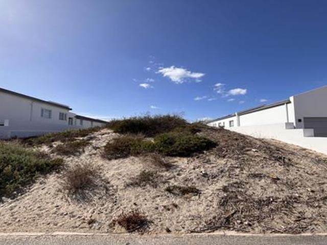 505 m² Land available in Shelley Point