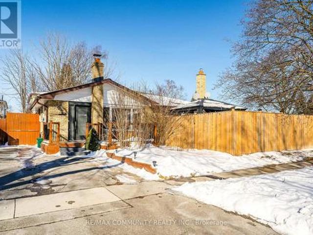 506 Lanark Drive, Oshawa, ON, L1J 6H7 house for sale | Listing ID E12006 | Royal LePage