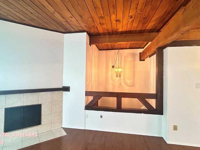 506 Lee Ridge Road Northwest 2 Bedroom Apartment for Rent at 506 Lee Ridge Rd Nw, Edmonton, AB T6K 2K3 Lee Ridge