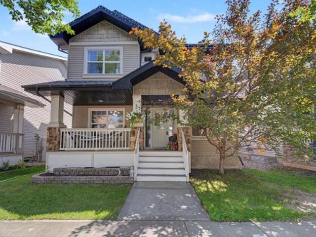 5079 Thibault Way Nw, Edmonton, AB, T6R 3J3 house for sale | Listing ID E4499 | Royal LePage