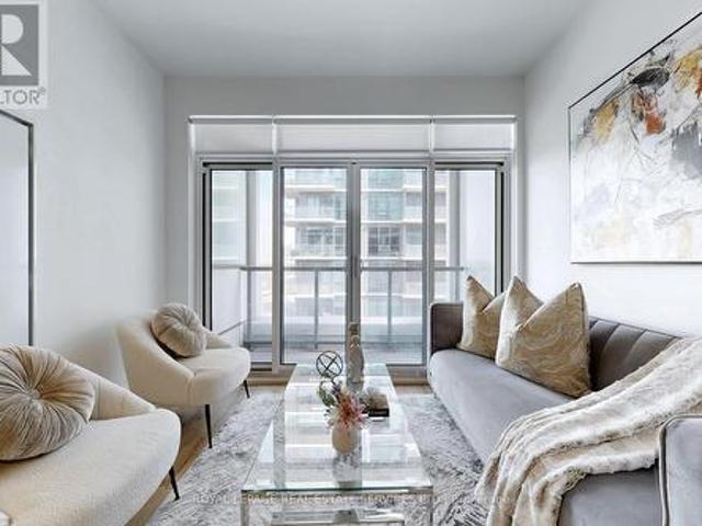 507 1 The Queensway Avenue, Toronto, ON, M8Z 1H0 condo for sale | Listing ID W12019 | Royal LePage