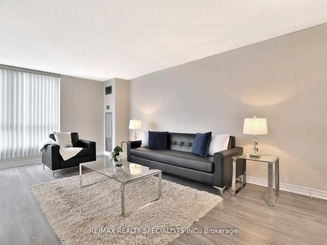 507 2 Eglinton Avenue, York | 2+1Beds/2Bath, Condo, $2,850/mo | Condos. Ca