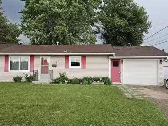 507 Barkman Avenue, Steinbach, MB, R5G 0G9 house for sale L.