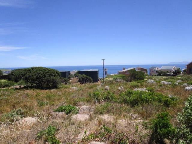 507 m² Land available in Perlemoenbaai