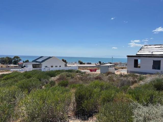 507 m² Land available in St Helena Views