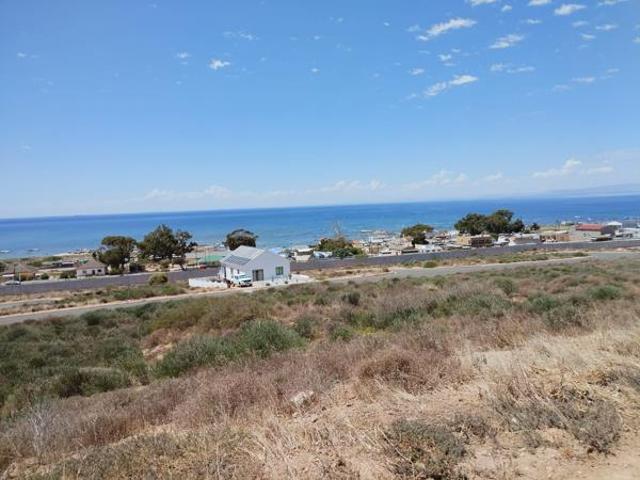 508 m² Land available in St Helena Views
