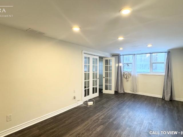 508 Pinetree Cres, Cambridge, Ontario N3H 4X5 BEAUTIFUL 3+DEN DETACHED HOUSE WITH MODERN UPGRADES House for Rent