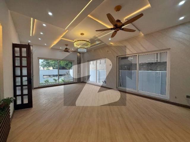 50*90. 1 Kanal Brand New House Available Rent G 14