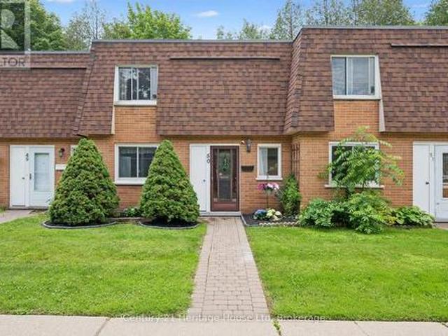 50 120 Country Club Drive, Guelph Victoria North, ON, N1E 3K7 townhouse for sale | Listing ID X13722 | Royal LePage