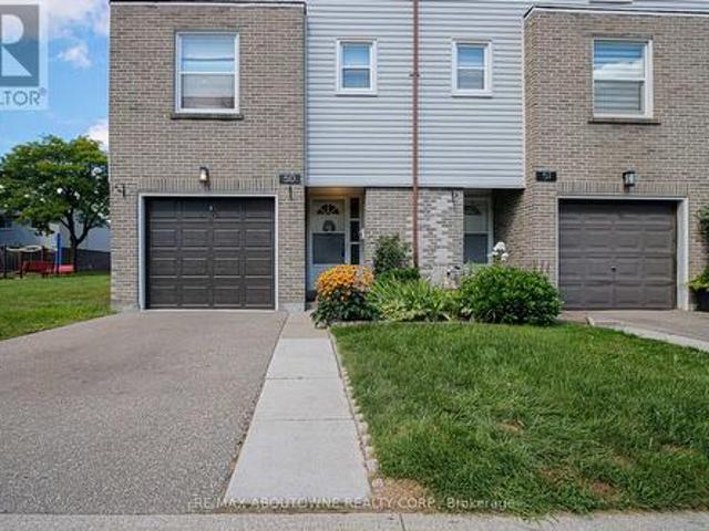 50 2440 Bromsgrove Road, Mississauga, ON, L5J 4J7 townhouse for sale | Listing ID W13688 | Royal LePage