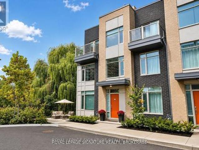 50 35 Applewood Lane, Toronto, ON, M9C 0C1 townhouse for lease | Listing ID W13096 | Royal LePage