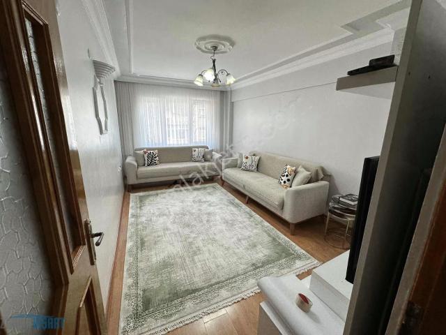 50. Yıl Mahallesi'nde A Cadde Üzerinde Satılık Daire