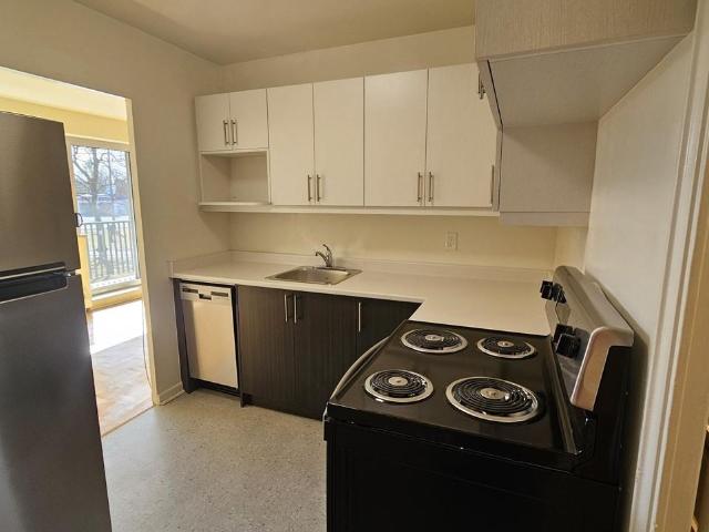 50 and 60 Underhill Drive 1 Bedroom Apartment for Rent at 50 Underhill Dr, Toronto, ON M3A 2J6 Parkwoods Donalda