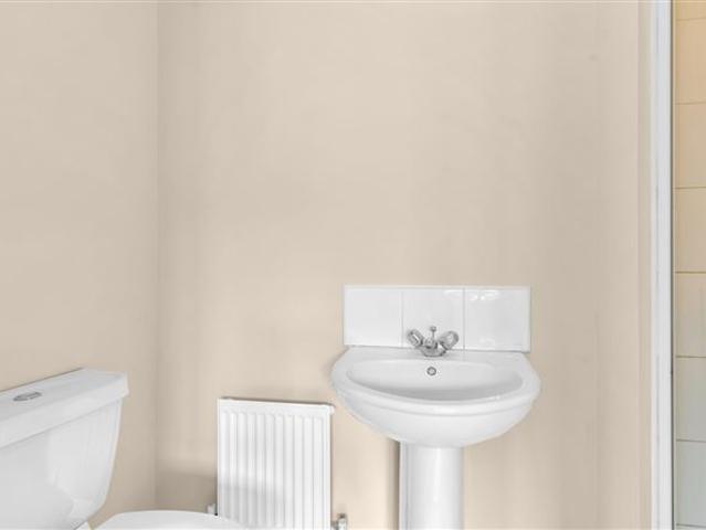 50 Branswood, Athy, Co. Kildare Sherry FitzGerald McDermott Athy 4921 MyHome. Ie Residential