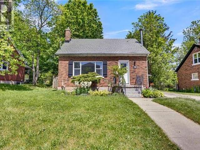50 Columbia Street W, Waterloo, ON, N2L 3K5 house for lease | Listing ID 40835 | Royal LePage