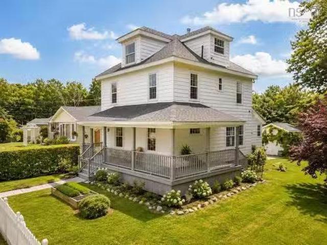 50 High Street, North Sydney, NS, B2A 2A4 house for sale Li.