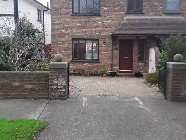 50 Holywell, Kilmacud Road Upper, Kilmacud, Co. Dublin is for.