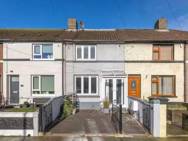 50 Kildare Road, Crumlin, Crumlin, Dublin 12, D12NPW0 is for s.