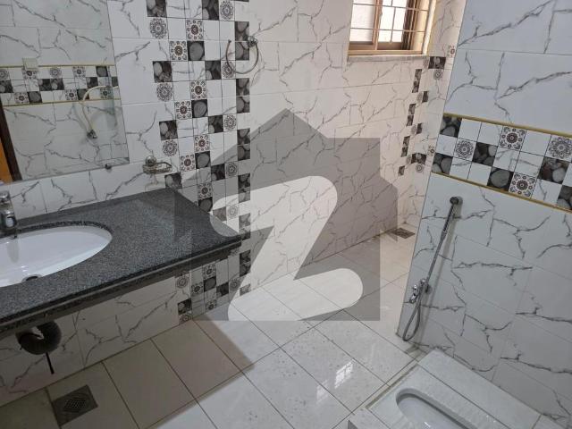 50 marla 171 sqrf model town c block outer circle double storey house available for sale 78 feet front, 80 feet road prime location model town block c