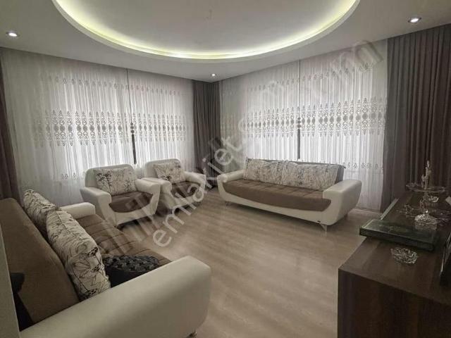 50 Metrelik Yola Yakın Satılık 3+1 Lüxs Daire