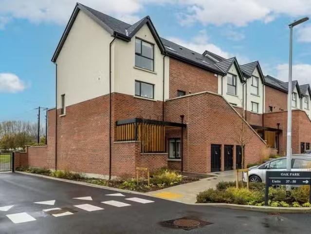 50 Oak Park, Kinsealy, Malahide, Co. Dublin is for rent