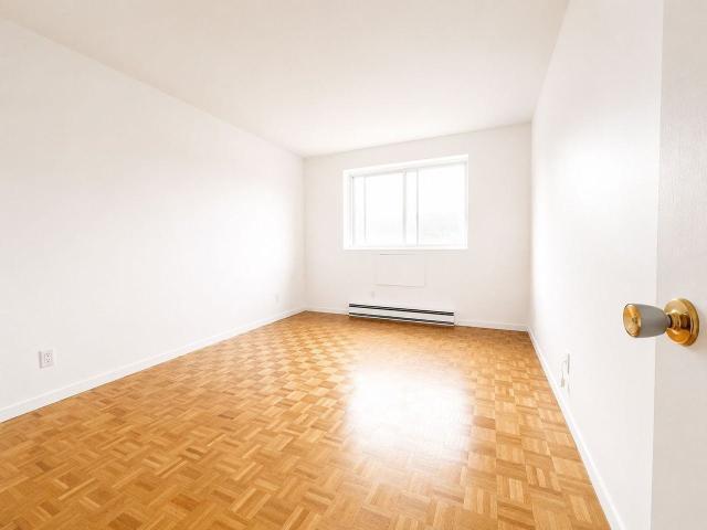50 Saint Jacques 1 Bedroom Apartment for Rent at 50 Rue Saint Jacques, Longueuil, QC J4H 3B6 Quartier Vieux Longueuil