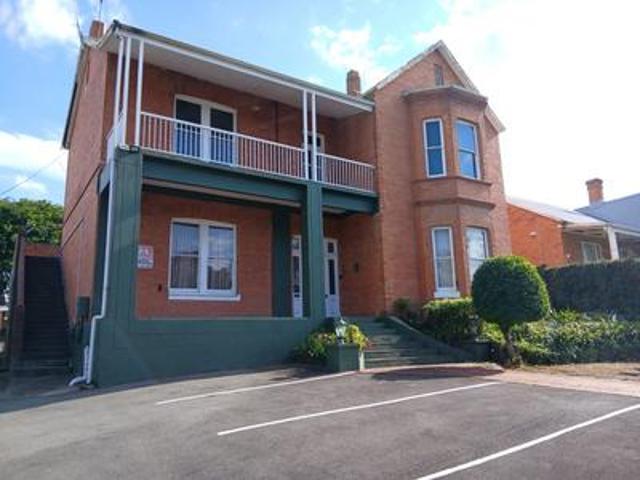 50 sqm office to let in braid street.