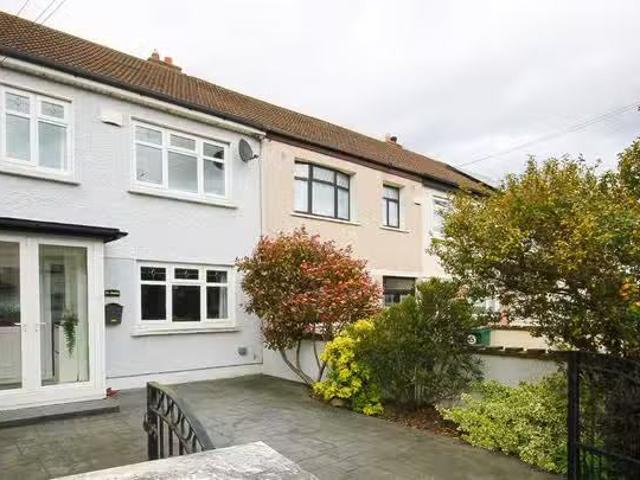 50 St Malachy's Drive, Greenhills, Dublin 12, D12Y5X8 is for s.