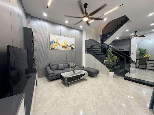 50m ra MT Tiểu La, Ô tô đậu vài bước, 51m2, 3 tầng mới, 3PN, 5. X tỷ