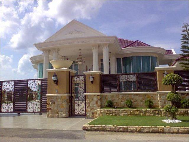 50x100 Full Renovated Unit near Nilai Kota Seriemas Golf Club