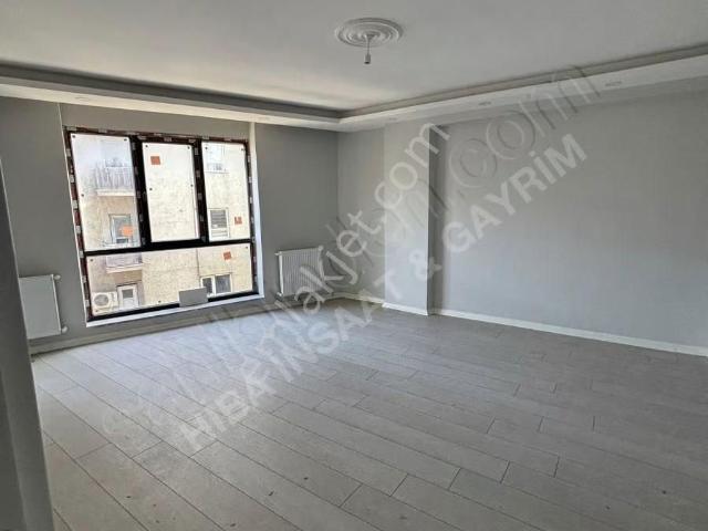 50'yıl Mah Satılık 3+1 Daire 120 M2