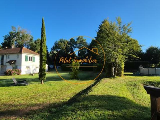 5100 m2 de jardin cadre Idyllique