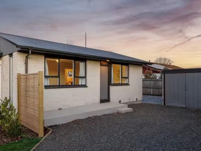 5/102 Edward Avenue, Edgeware, NZ 8013 House for Sale