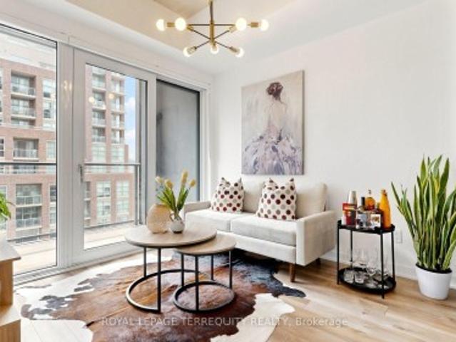 510 1 St Clair Avenue W, Toronto, ON, M6N 0C1 condo for sale | Listing ID W13580 | Royal LePage