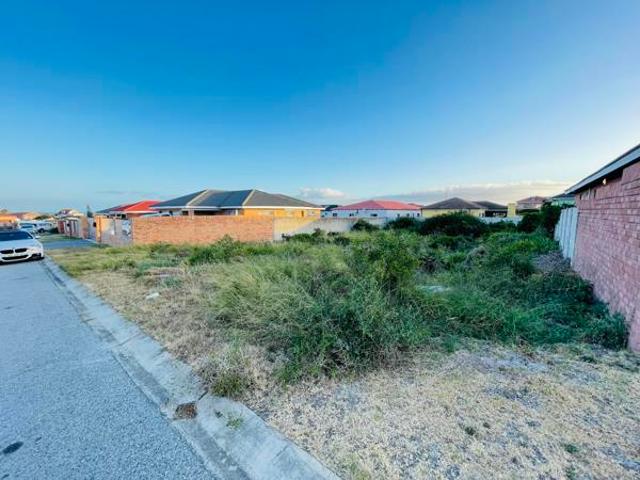 510 m² Land available in Bluewater Bay