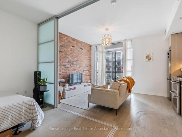 511 88 Colgate Avenue, Toronto | Sold, E12703 | Condos. Ca
