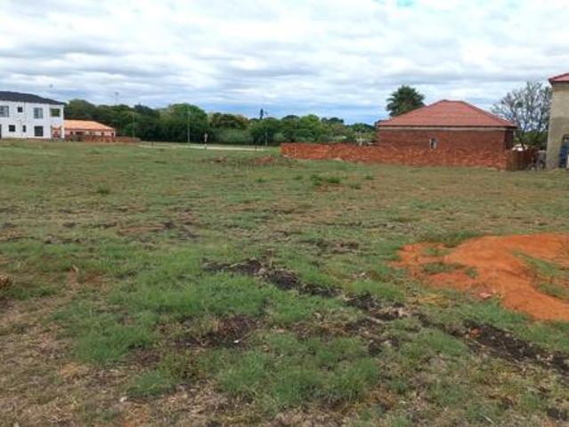 511 m² Land available in Brits Central