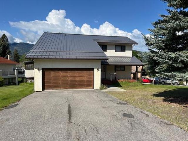 5121 Riverview Crescent, Fairmont Hot Springs, BC, V0B 1L1 house for sale | Listing ID 2477 | Royal LePage